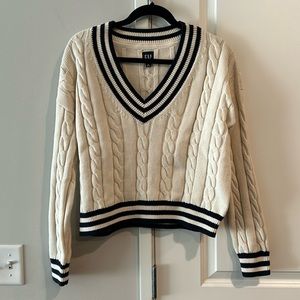 GAP Cream Cable Knit V-Neck Sweater with Navy Trim
